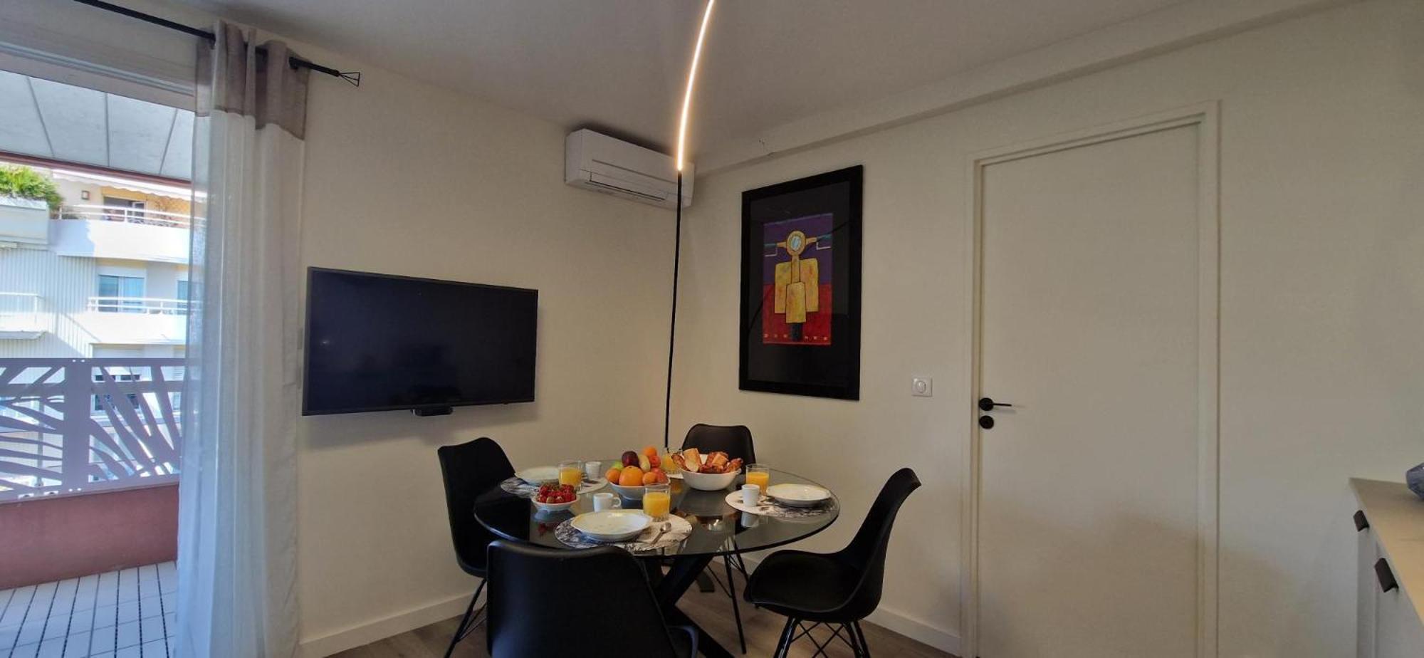 Juan 4 Prs, Clim, 300m Plage, Piscine, Parking * Antibes