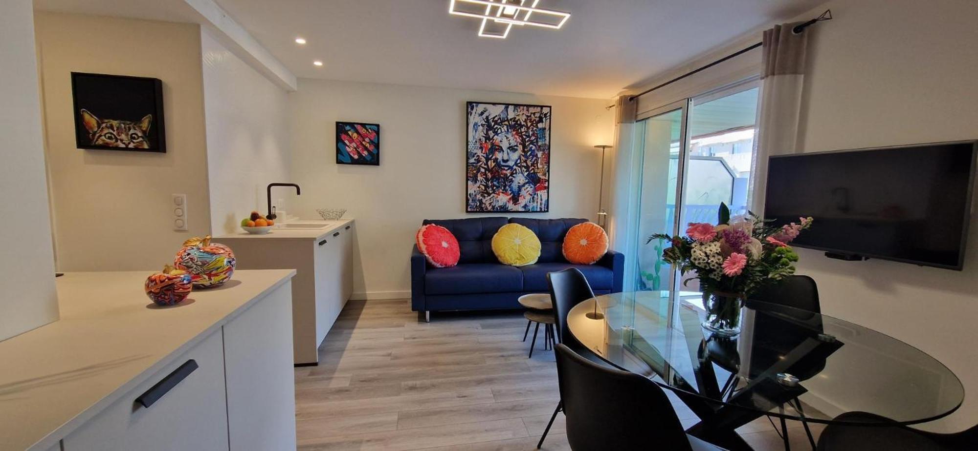 Juan 4 Prs, Clim, 300m Plage, Piscine, Parking Apartment *