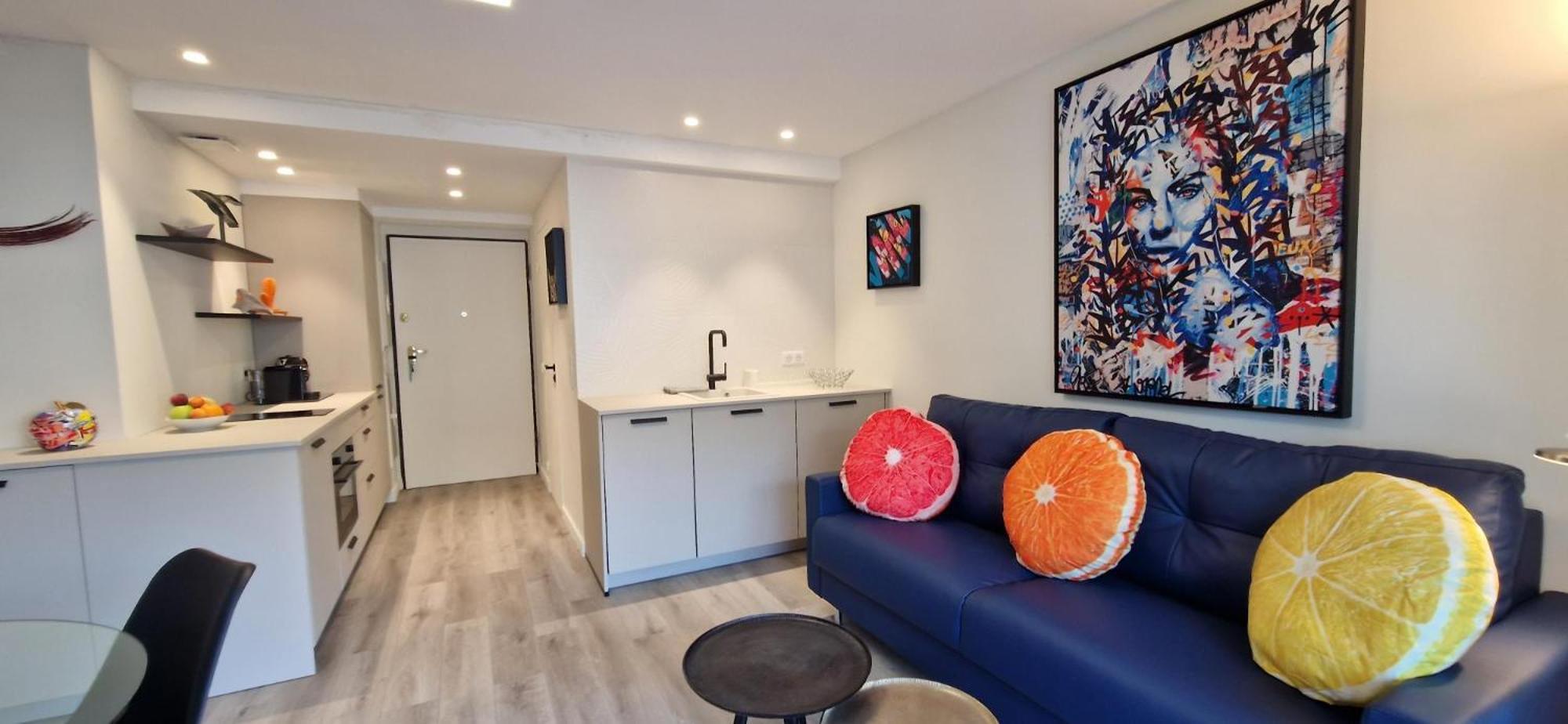 Juan 4 Prs, Clim, 300m Plage, Piscine, Parking Appartement *